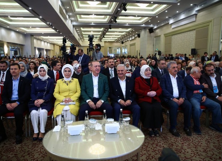 Cumhurbaşkanı Erdoğan: “İdlib’de Ciddi Bir Harekat Var Ve Bu Devam Edecek”