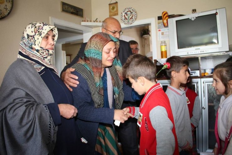 Böbrek Yetmezliği Nedeniyle Hayatını Kaybeden 10 Yaşındaki Samet Yasa Boğdu