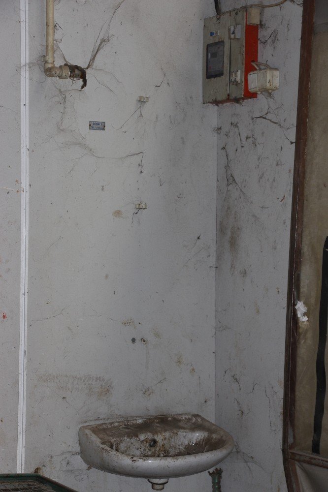 Unutulan Kapalı Pazar Esnafı Perişan