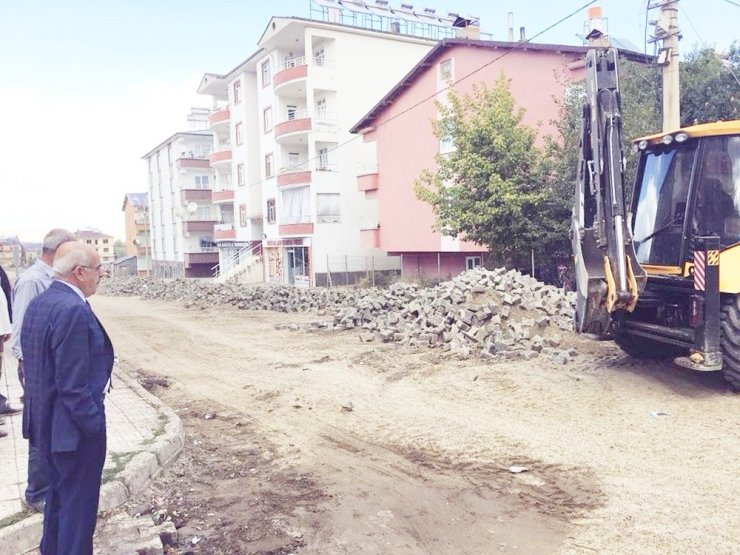 Genç’te Üstyapı Çalışmaları