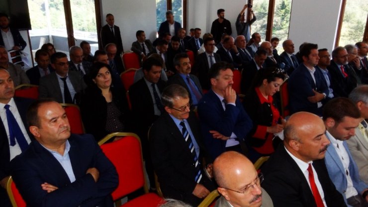 Vali Sarıfakıoğulları Organize Sanayi Bölgesi’ndeki İşverenlerle Buluştu, Sorunlarını Dinledi