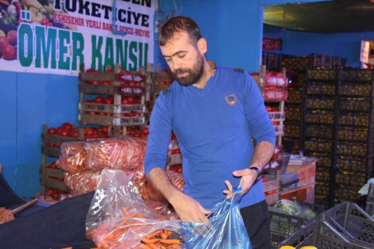 Unutulan Kapalı Pazar Esnafı Perişan