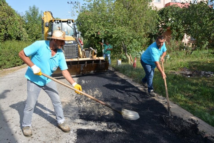 Kartepe’de Yollar Onarılıyor