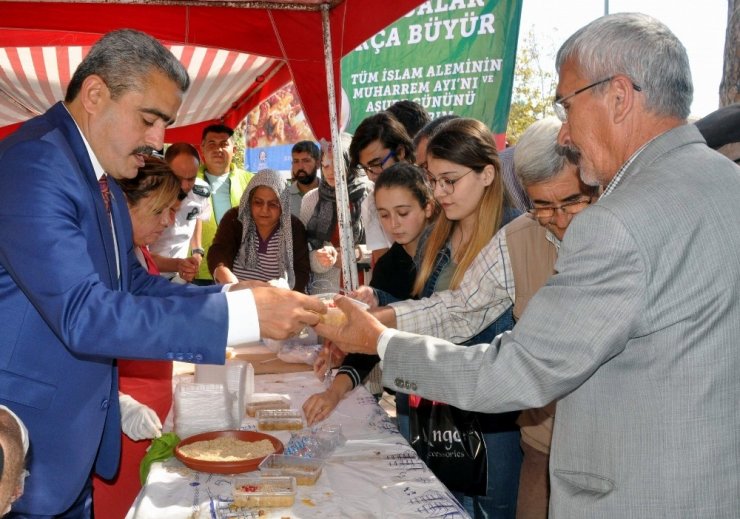 Nazilli Belediyesi’nin Aşure Geleneği Sürüyor