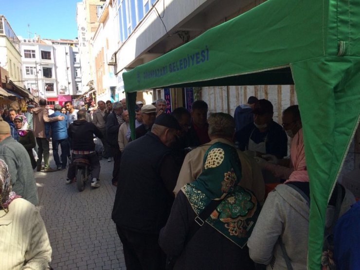 Odunpazarı Belediyesi 5 Bin Kişiye Aşure Dağıtıldı