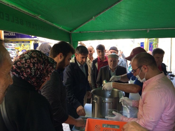 Odunpazarı Belediyesi 5 Bin Kişiye Aşure Dağıtıldı