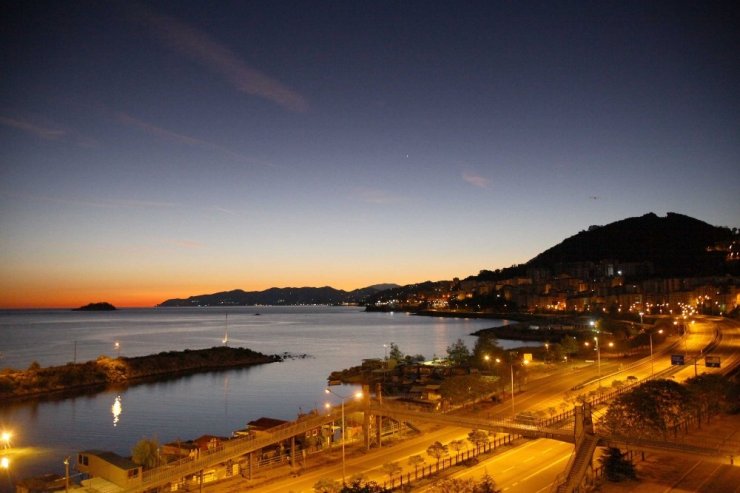 Güneş Karadeniz’e ‘Aretias’tan Doğuyor