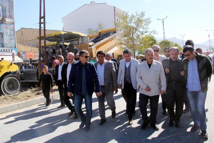 Muradiye Yeni Yollarıyla Çok Güzel Oldu!