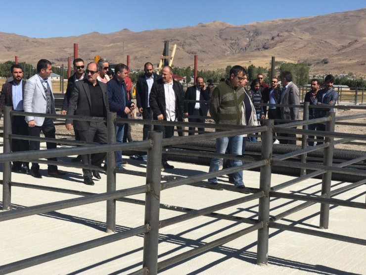 Muradiye Yeni Yollarıyla Çok Güzel Oldu!