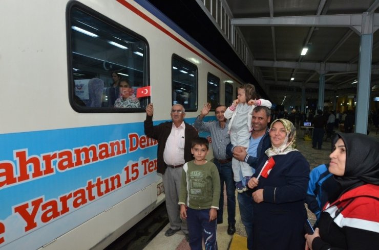 Malatya’dan 350 Kişilik Kafile, Halisdemir’in Kabrini Ziyarete Gitti