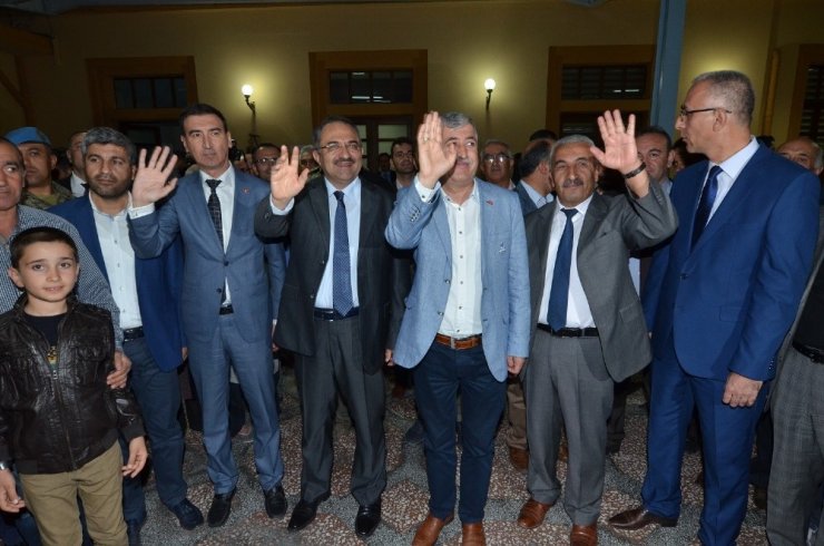 Malatya’dan 350 Kişilik Kafile, Halisdemir’in Kabrini Ziyarete Gitti