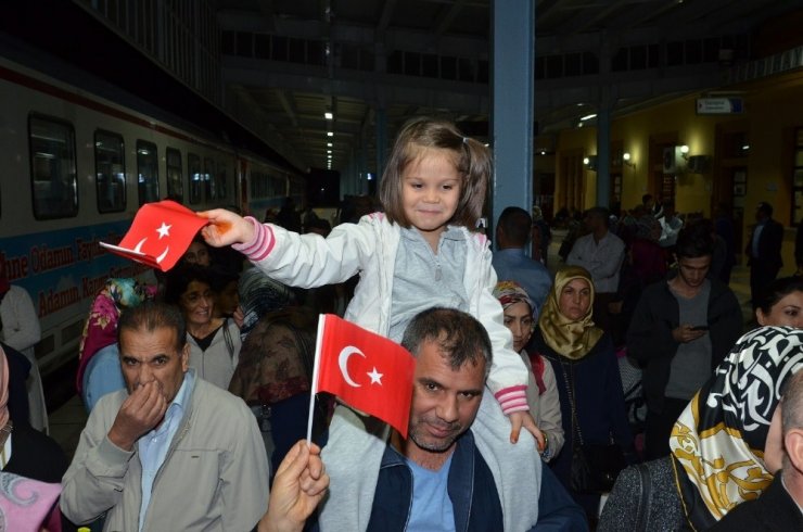 Malatya’dan 350 Kişilik Kafile, Halisdemir’in Kabrini Ziyarete Gitti