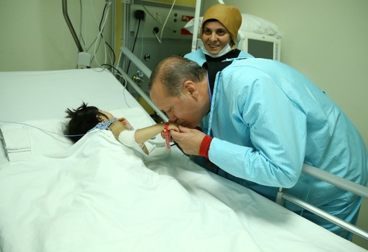 Cumhurbaşkanı Erdoğan Naim Süleymanoğlu’nu Ziyaret Etti