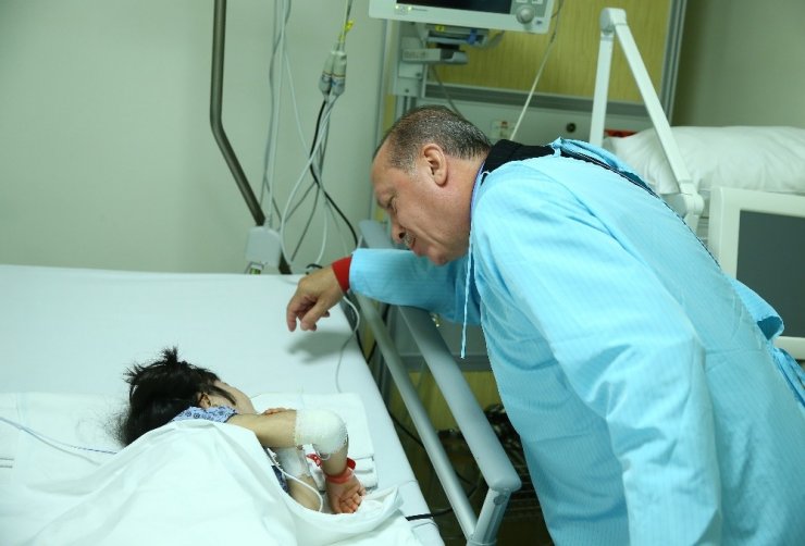 Cumhurbaşkanı Erdoğan Naim Süleymanoğlu’nu Ziyaret Etti