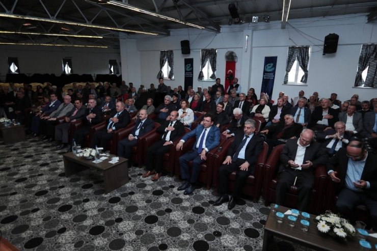 Hacı Bektaş Veli Anadolu Kültür Vakfı, Aşure Ve Yemek Günü Düzenledi