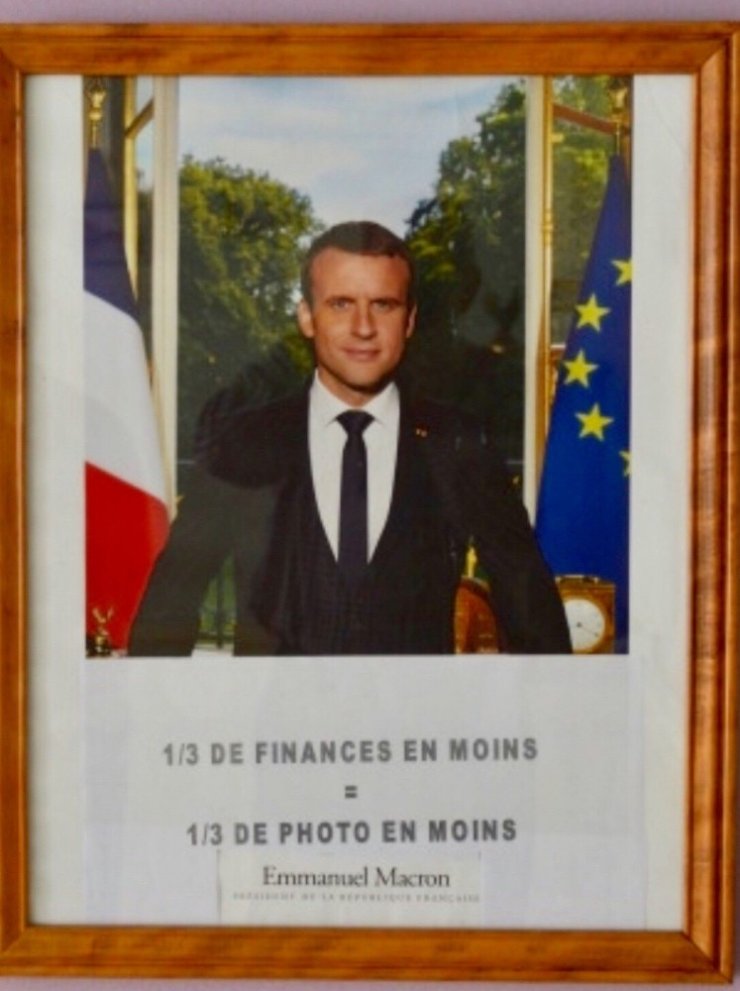 Macron’un Portresini Kestiler