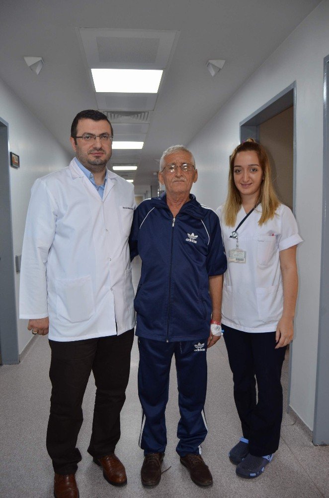 Bastonla Gelmişti, İlik Tedavisi İle Yardımsız Yürümeye Başladı