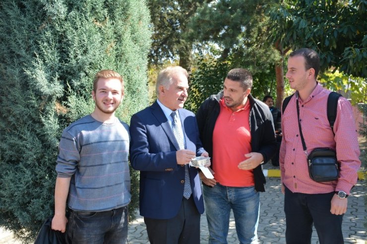 Sakarya Üniversitesi Tömer’de Aşure İkramı