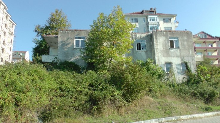 Akçakoca’daki Atıl Binası İçin Girişimler Başladı