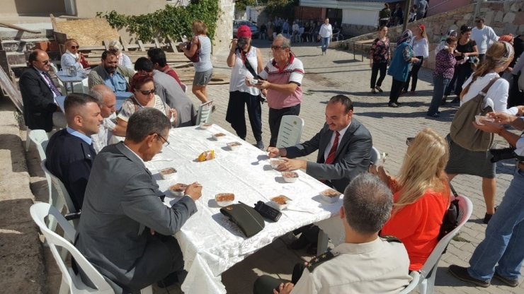 Gömeç’ De Aşure Hayrı