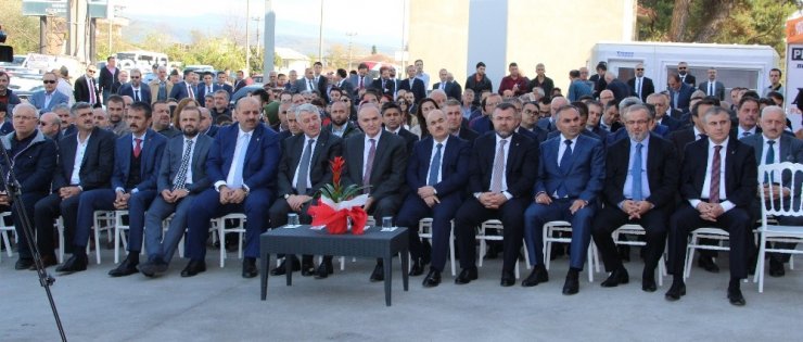 Düzce’de Açılışa Katılan Bakan Özlü; 