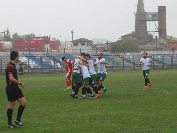 Bozüyük Vitraspor:2 Feriköyspor:0