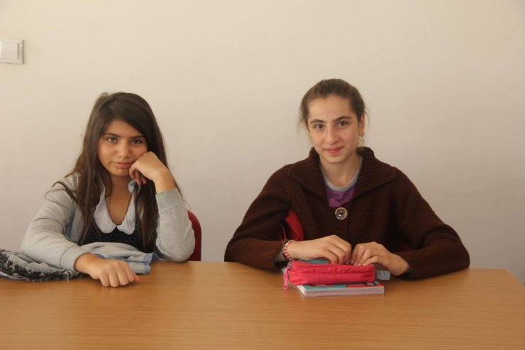 Engelli Çocuklarına Ev Ödevi Desteği