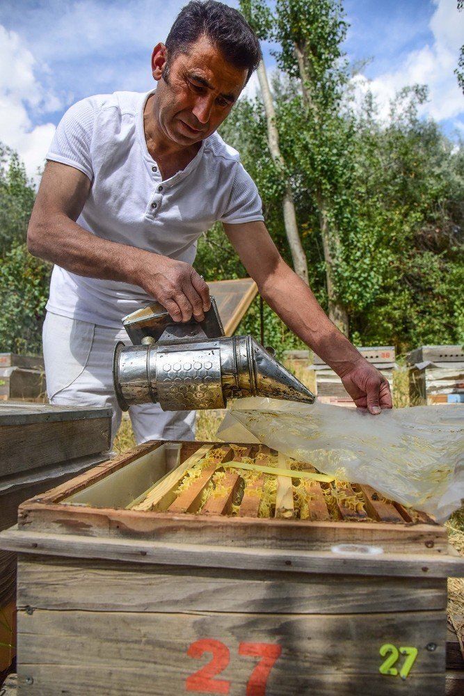 Çocukluk Hayalini Emekli Olduktan Sonra Gerçekleştirdi