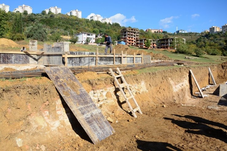 İnşaat Kazısında Çıkan Tarihi Kalıntılar İncelemeye Alındı