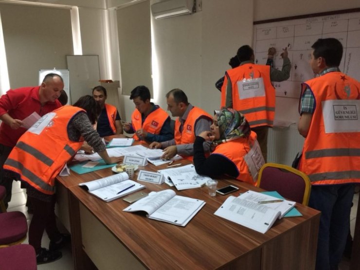 Sağlıkçılara ’Acil Durum’ Eğitimi