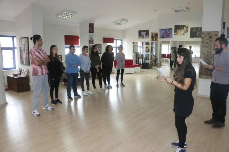 Odunpazarı Belediyesi Tiyatro Seçmelerinde Ter Döktüler