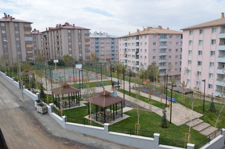 Palandöken Belediyesi 75’inci Parkını Yaptı