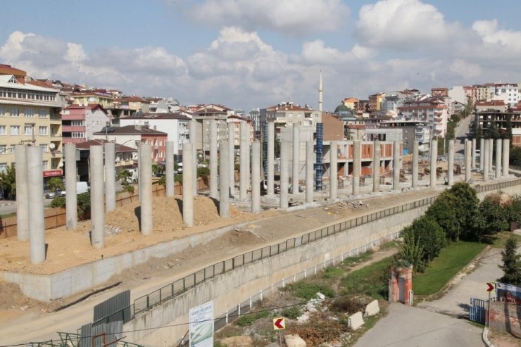 Adem Yavuz Modern Kapalı Pazaryeri Yükseliyor