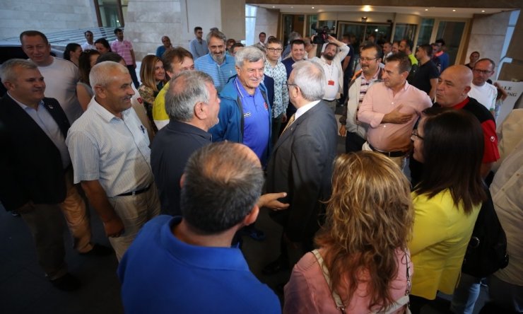 Antalya Valisi Karaloğlu’ndan Başkan Karaosmanoğlu Ve Heyetine Ziyaret