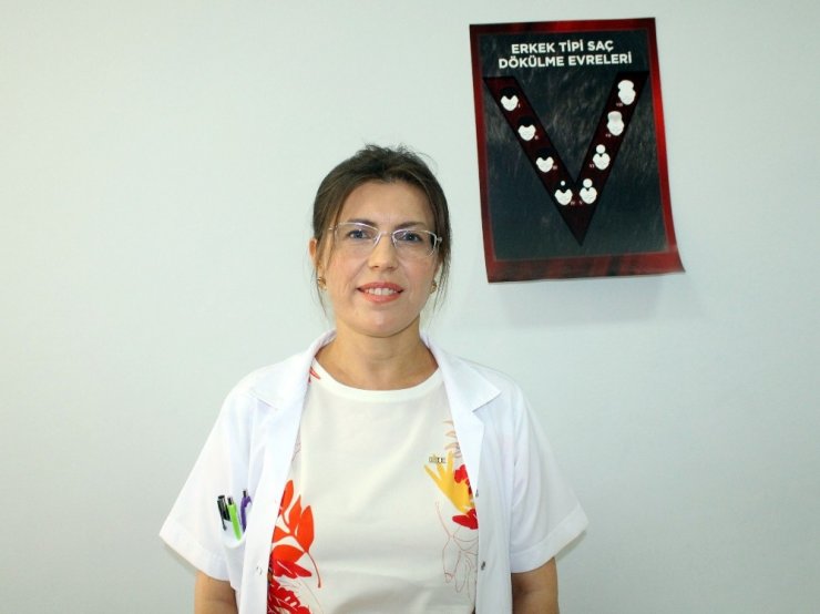 Cildiye Uzmanı Saç Dökülmesine Karşı Uyardı