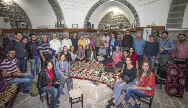 Fotoğrafçılar Diyarbakır’da Buluştu
