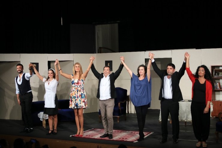 “Kocamın Nişanlısı”na Bergama’da Yoğun İlgi