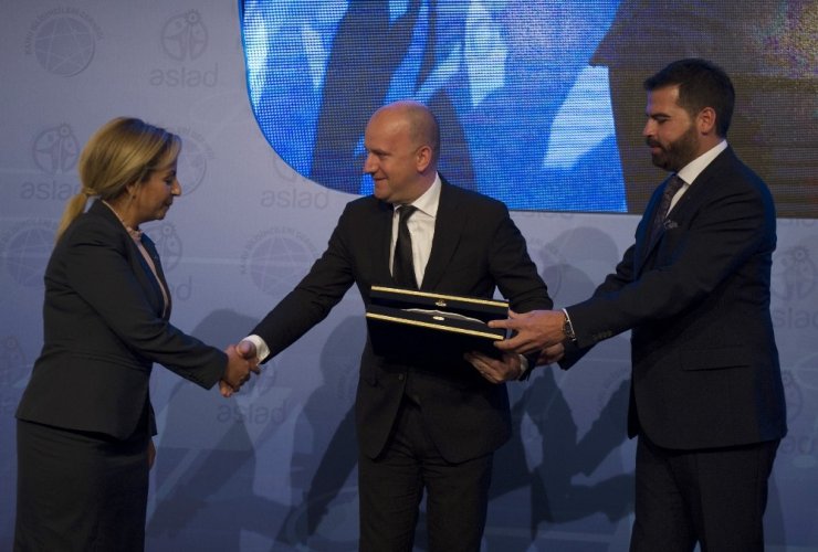 Turkcell Müşteri Deneyimi Ve Bilgi Teknolojileri Genel Müdür Yardımcısı Öztürk: “Turkcell Olarak Dijitalleşme Üzerine Uzun Zamandır Yatırım Yapıyoruz”