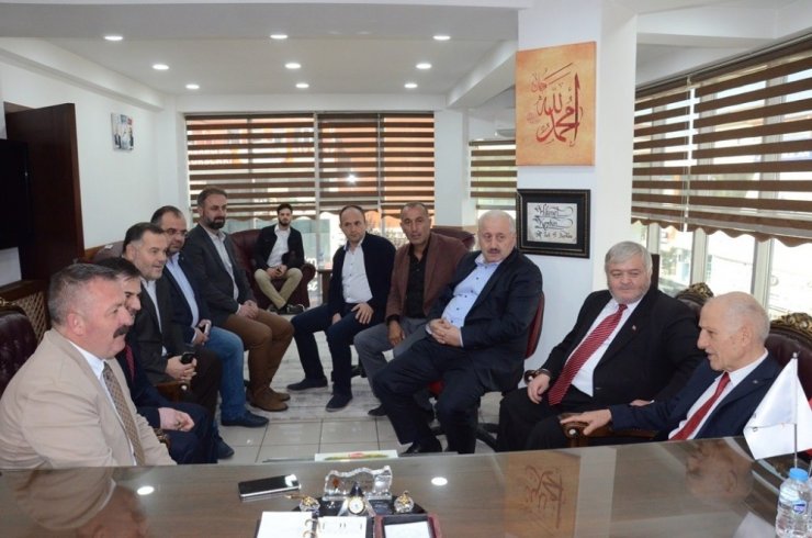 Şampiyondan Ak Partiye Ziyaret