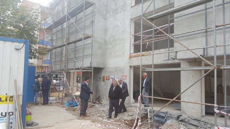 Başkan Yalçın Ve Belediye Meclis Üyelerinden İncelemeler