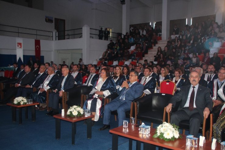 Bilecik Şeyh Edebali Üniversitesi’nin 2017-2018 Akademik Yılı Açılışı Gerçekleşti