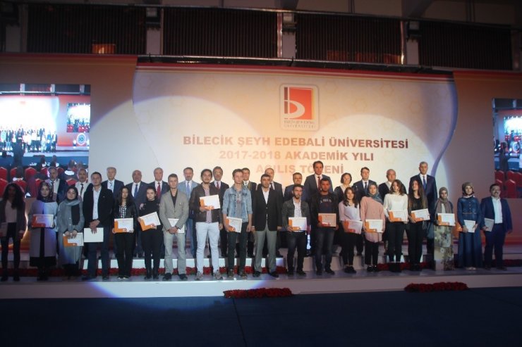 Bilecik Şeyh Edebali Üniversitesi’nin 2017-2018 Akademik Yılı Açılışı Gerçekleşti