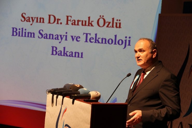 Bakan Özlü, Mcbü’de İlk Dersi Verdi