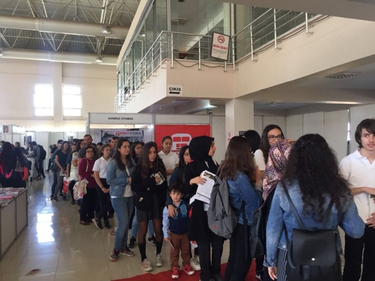 Hasan Ali Toptaş Kitapseverlerle Buluştu