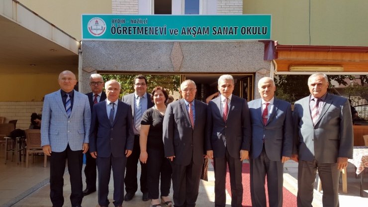 Kaymakamdan Emekli Olan İdareciye Veda Jesti