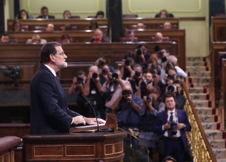 İspanya Başbakanı Rajoy: “Anayasa Reformu Düşünebiliriz”