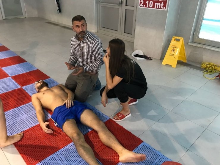 Havuz Personeline İlk Yardım Eğitimi