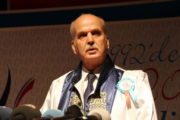 Bakan Özlü, Mcbü’de İlk Dersi Verdi