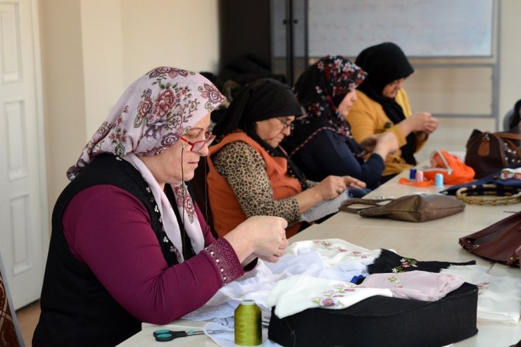 Belde Evleri Dayanışmanın Ve Paylaşmanın Merkezi