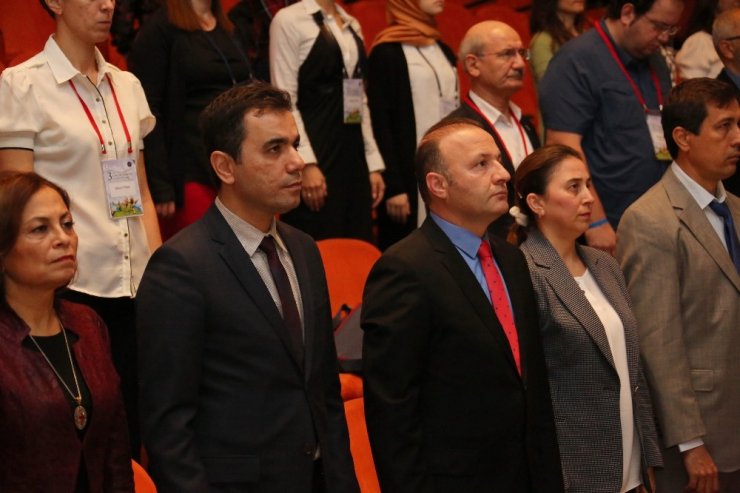 Ulusal Çocuk Genetik Sempozyumu Aü Başladı